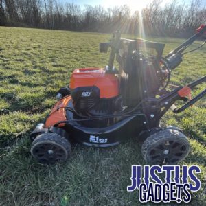 rc lawnmower, justus gadgets lawnmower side image